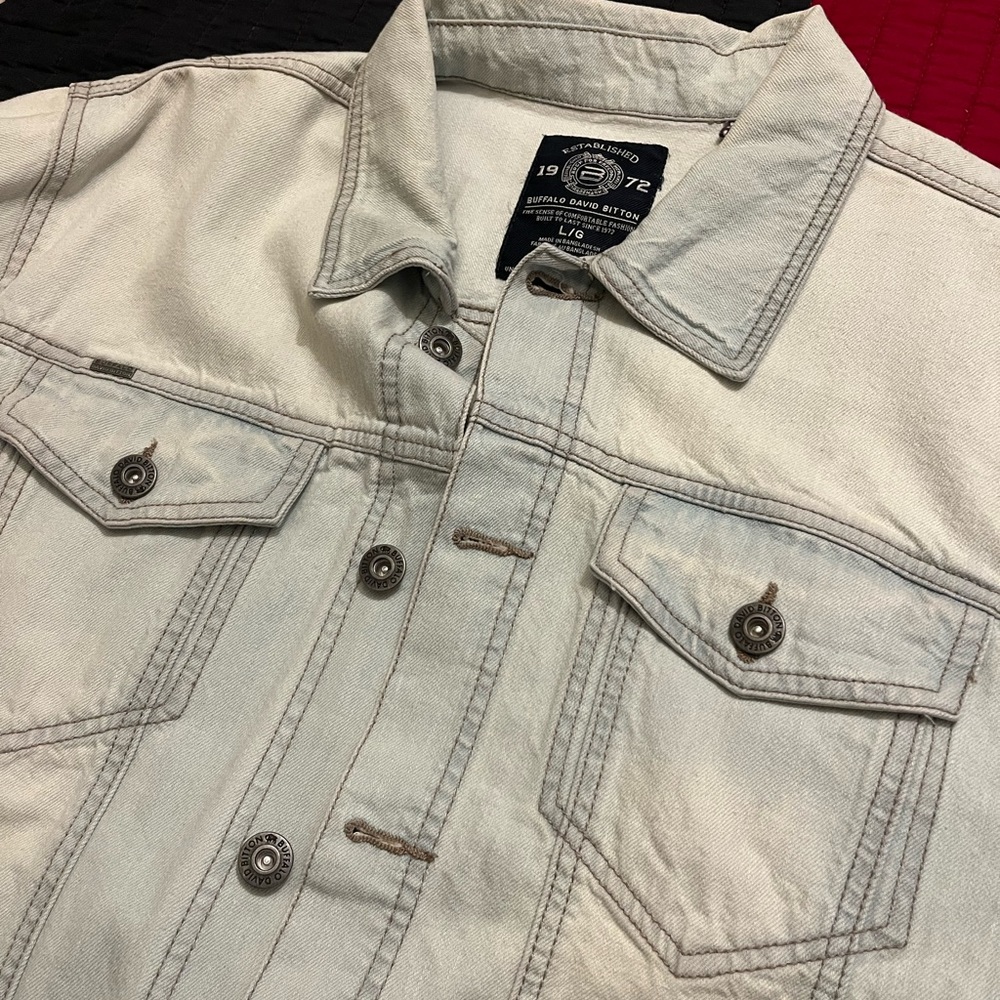Buffalo David Bitton ‘Light Wash’ Trucker Denim Jacket - Picture 2 of 5